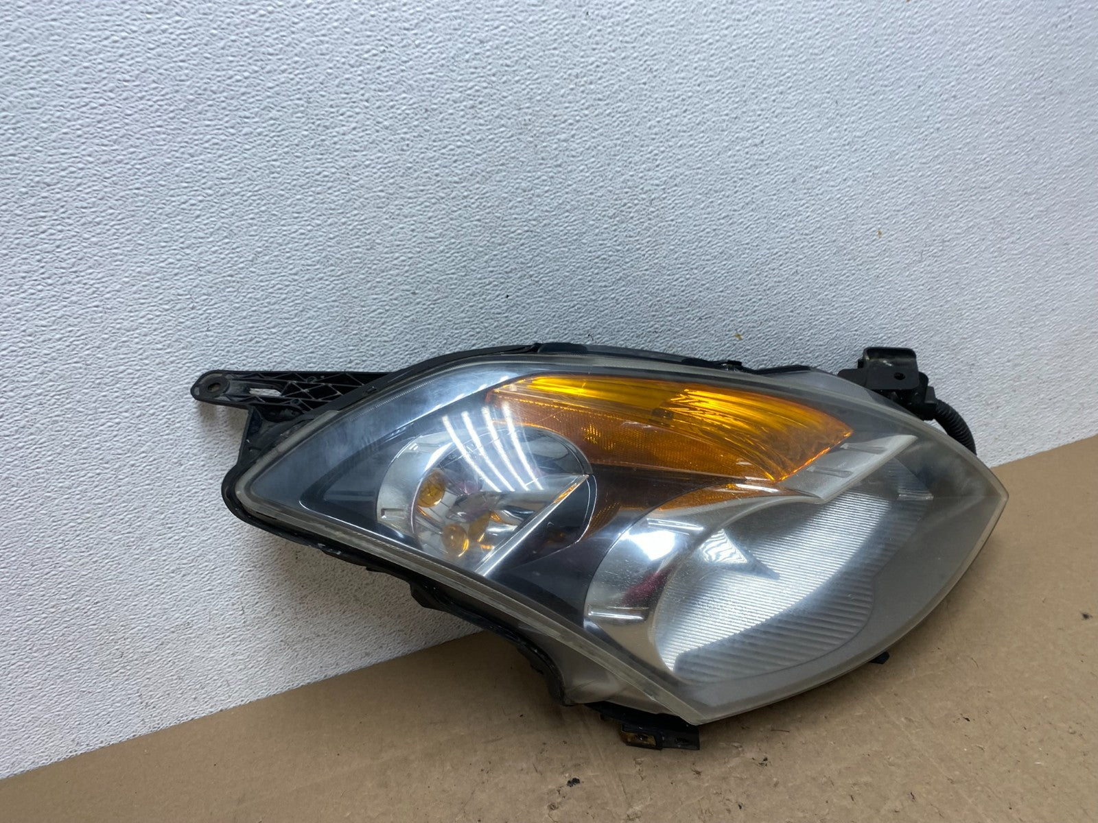 Sedan 2007 to 2009 Nissan Altima Right Passenger Halogen Headlight AE6546 DW2