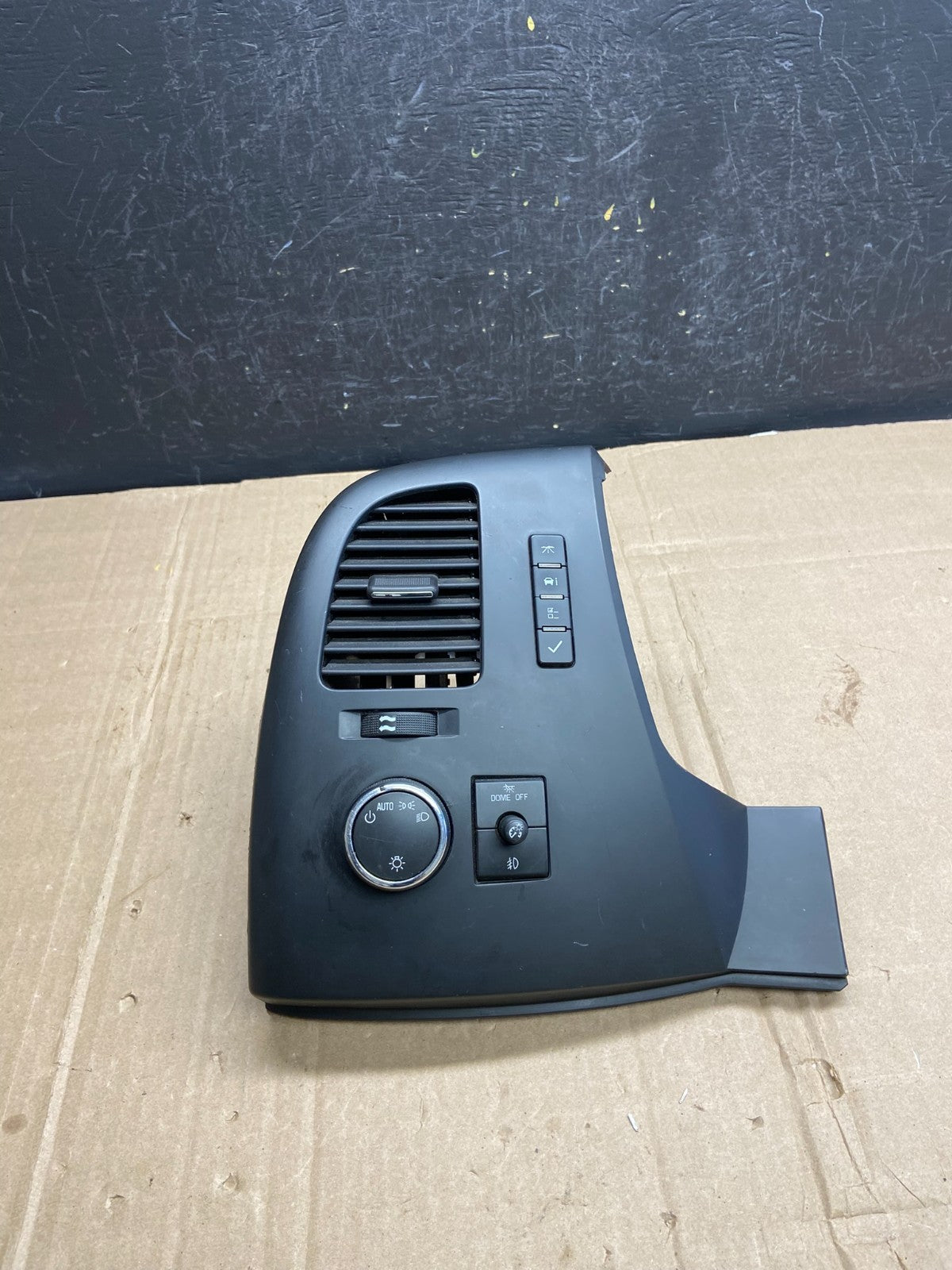2007 to 2014 Silverado Front Left Driver Headlight Switch Air Vent AD7106 DG0