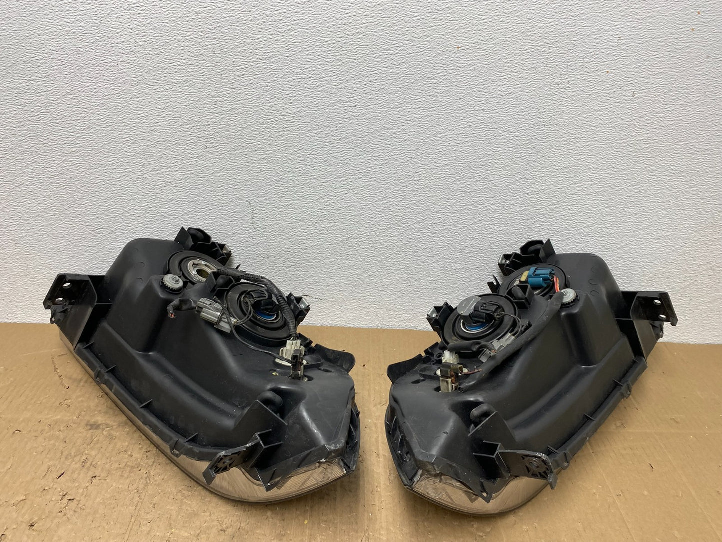 2004 2005 2006 Acura MDX Left+Right Headlights Halogen AC0150 DW4