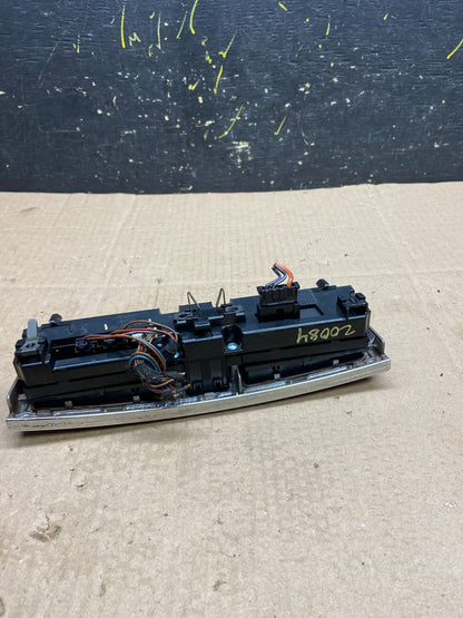 2005-2009 Mercedes W209 CLK350 CLK550 Door Lock ESP Hazard Control z0084 DG6