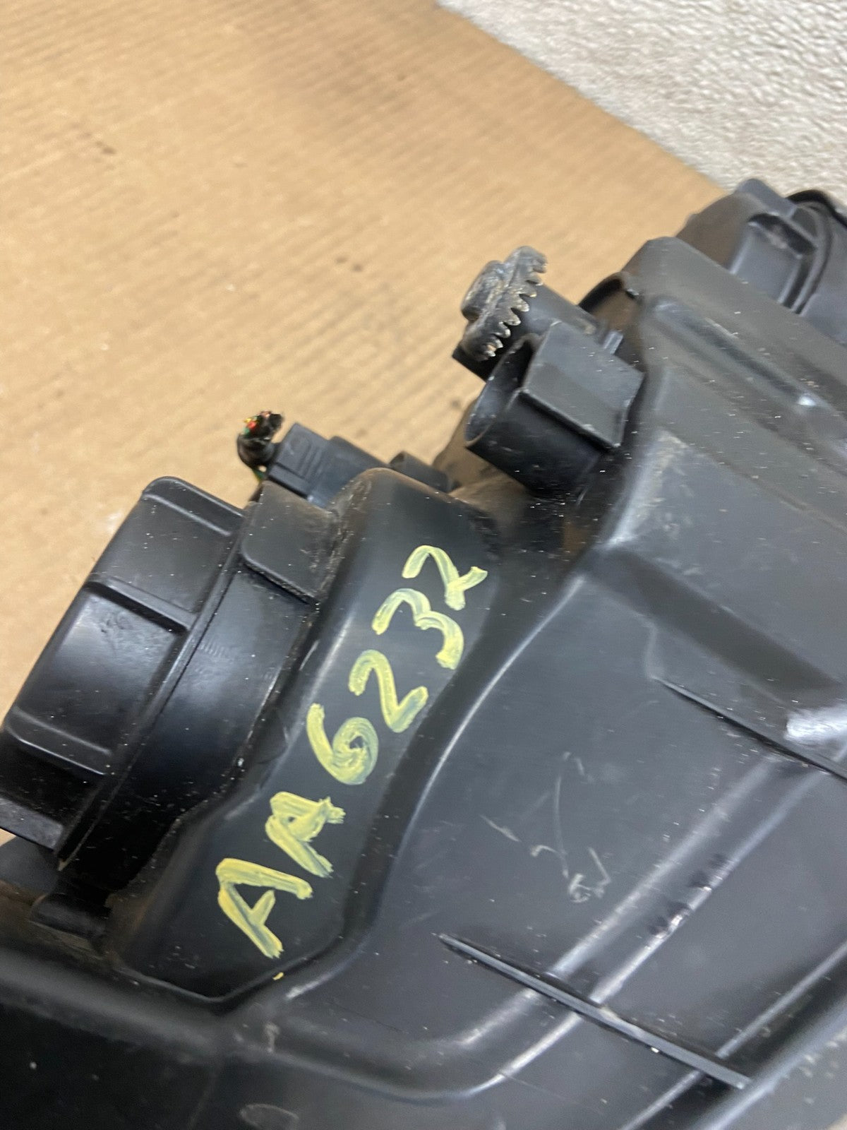 2010 2011 2012 Kia Forte Left Driver Side Headlight Halogen Oem AA6232 DW8