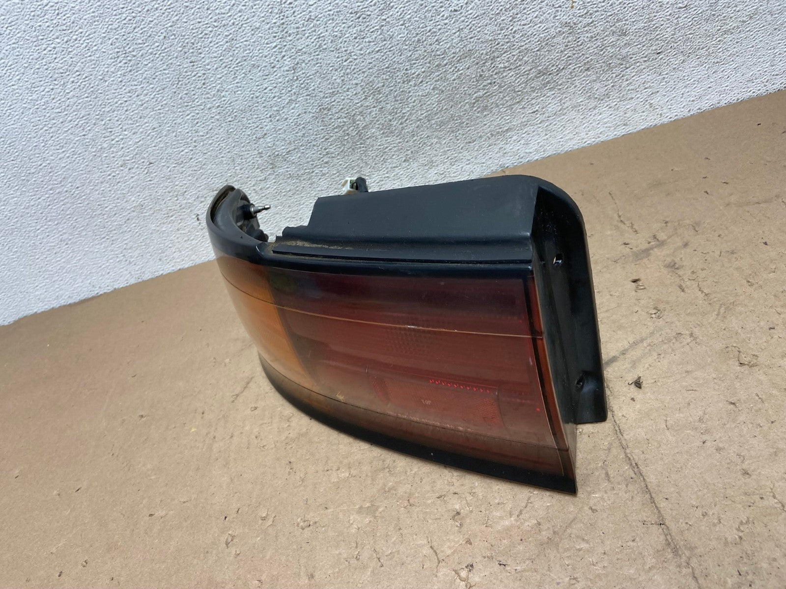 1992 1993 1994 Toyota Camry Left Driver LH Side Tail Light AG5666 LK1