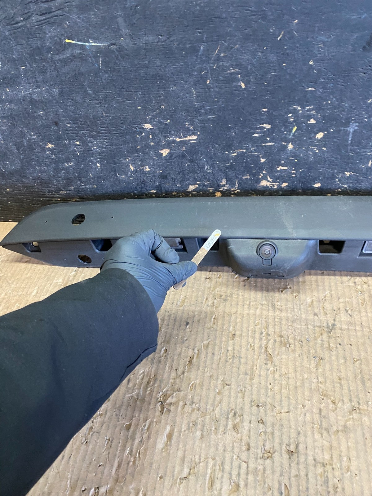 2020 to 2022 Ford Explorer Rear Tailgate Gate Trim Molding W/Camera OEM X0016 DG4