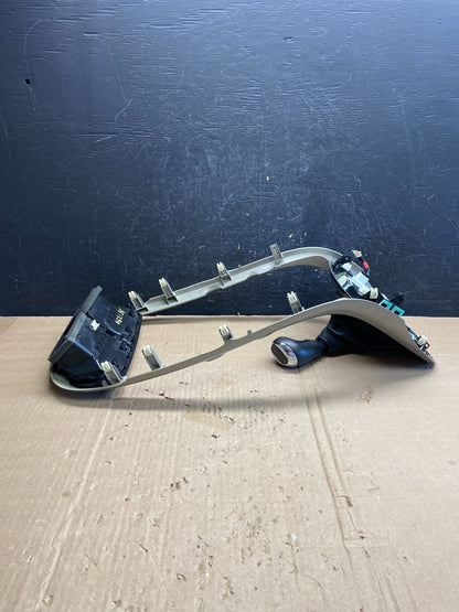 2013-2015 Chevrolet Malibu Center Dash Radio Switch Air Vent Trim Bezel w2065 DG2