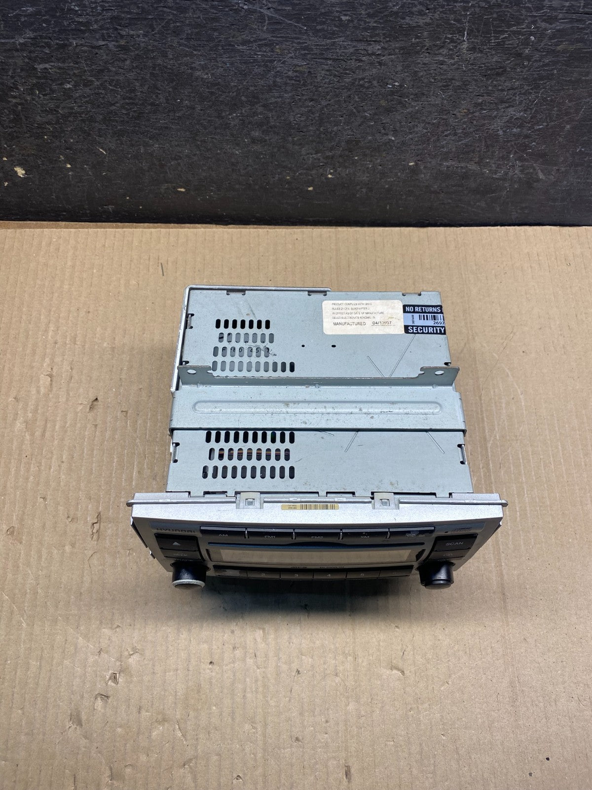 2007 to 2009 Hyundai Santa Fe AM/FM Radio CD Player AI4881 DG3