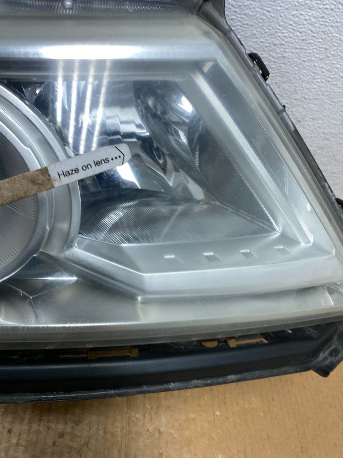 2011 to 2013 Honda Odyssey Front Right Passenger Headlight Halogen AE1240 DW4