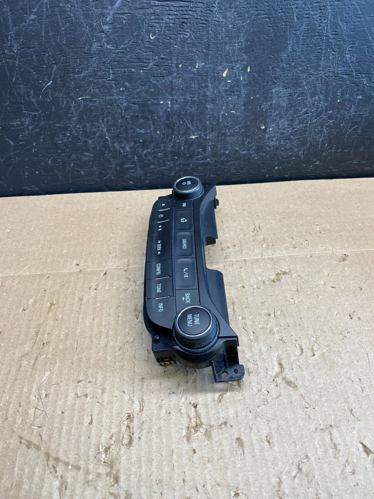 2013 2014 2015 Chevrolet Malibu AM FM Radio Control Panel AC9125 DG2
