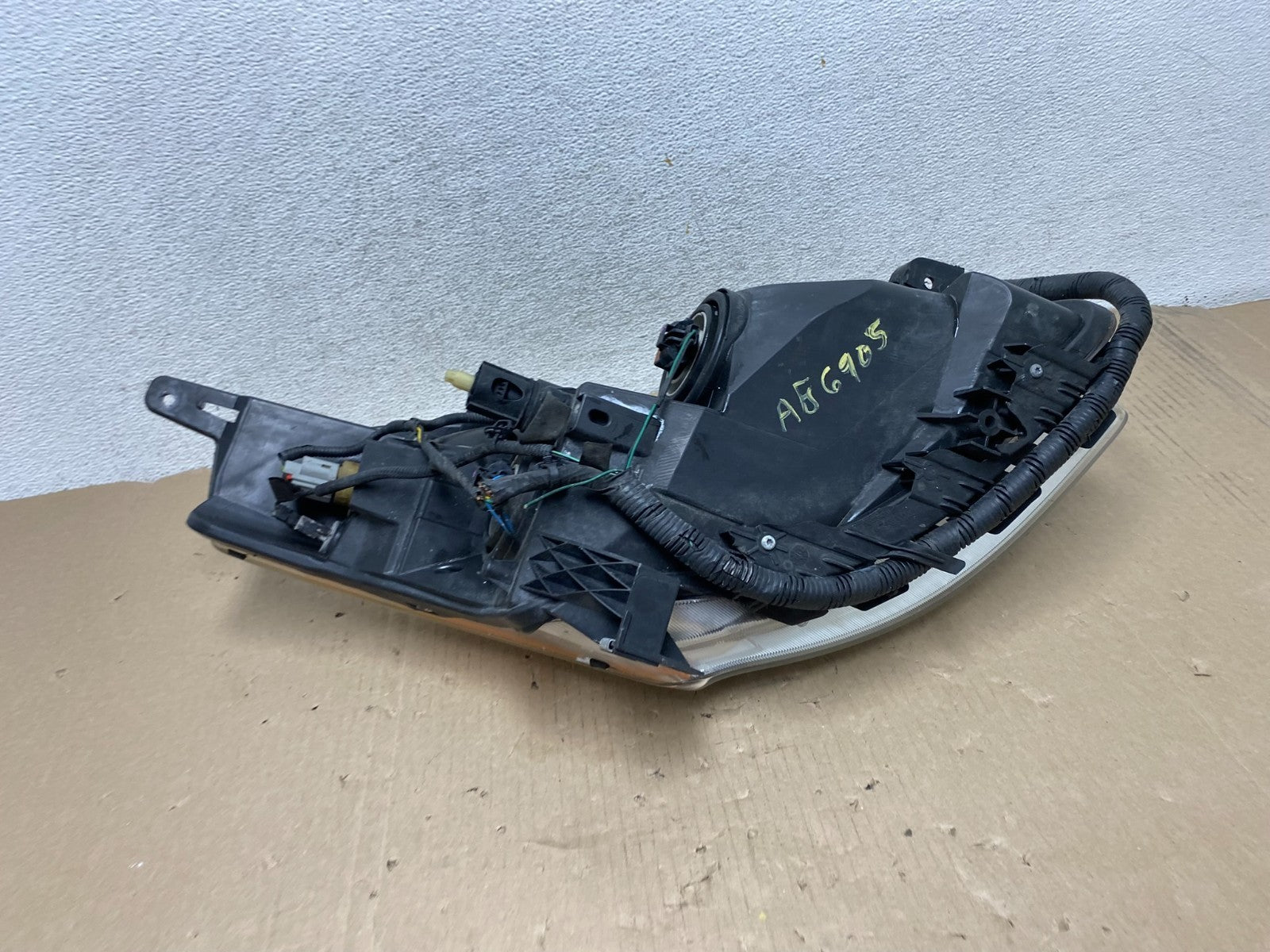 Sedan 2010 2011 2012 Nissan Altima Left Driver Side Headlight AG6905 DW8