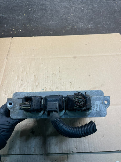 2005  Ford E250 E350 4.6L  Engine Control ECU Computer Module w1349 DG1