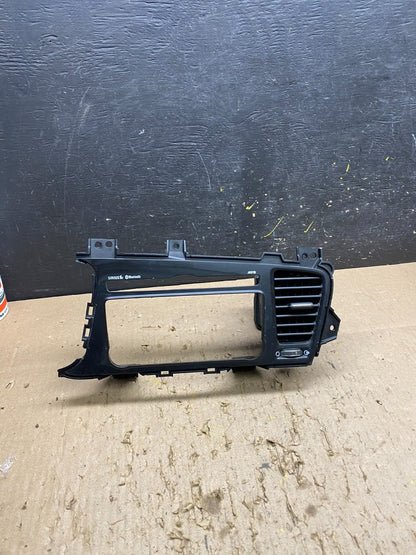 2011 2012 2013 Kia Optima Front Dash Radio Bezel Trim Air Vent T8588 DG0