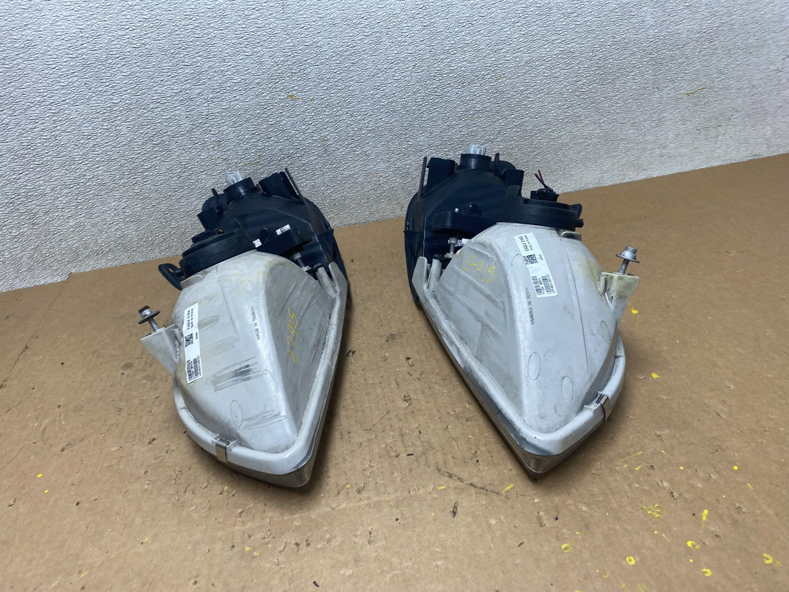 2001 2002 2003 Toyota Sienna Left+Right Side Set Headlights Halogen Z7915 DW10
