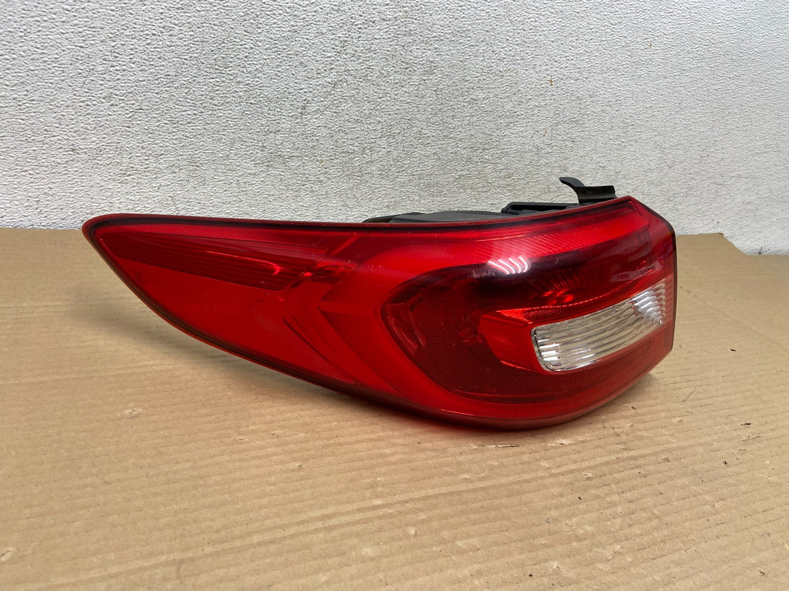 2015 2016 2017 Hyundai Sonata Left Driver Lh Tail Light AG8908 DW1