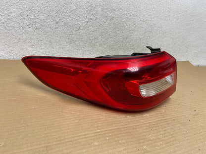 2015 2016 2017 Hyundai Sonata Left Driver Lh Tail Light AG8908 DW1