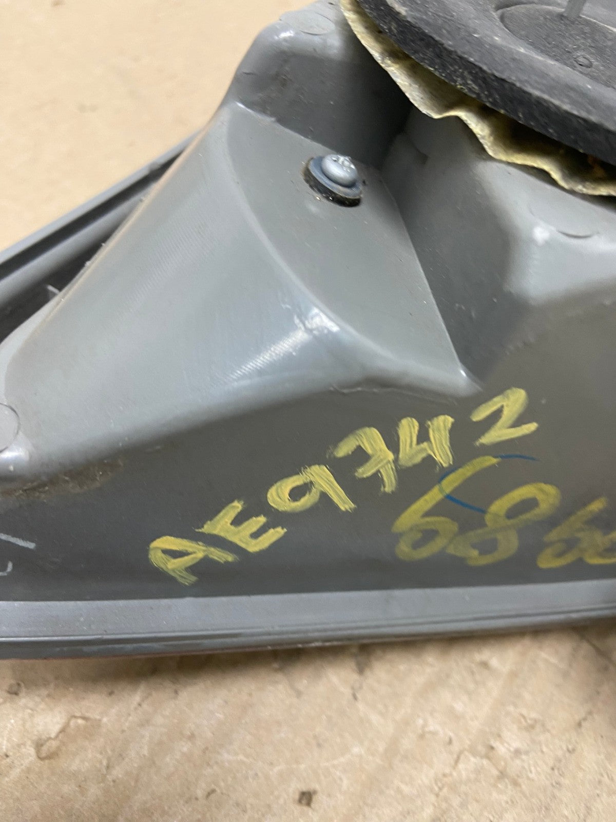 2005 to 2006 Toyota Camry Tail Light Left Driver Lh Side AE9742 LK7