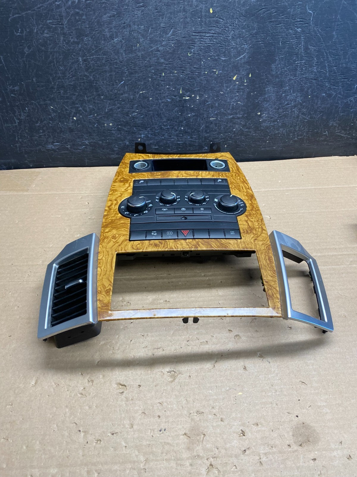 2008 2009 2010 Jeep Commander Grand Cherokee A/C Climate Control Bezel AG6255 DG2