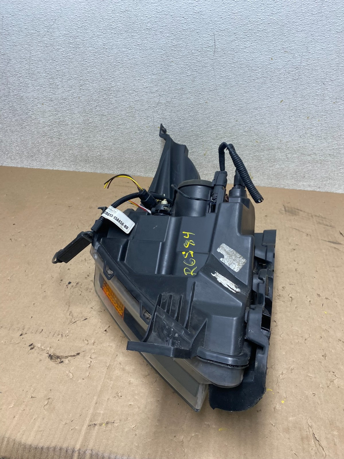 2011 to 2015 Ford Explorer Police Right Passenger Halogen Headlight Oem R6584 DW10