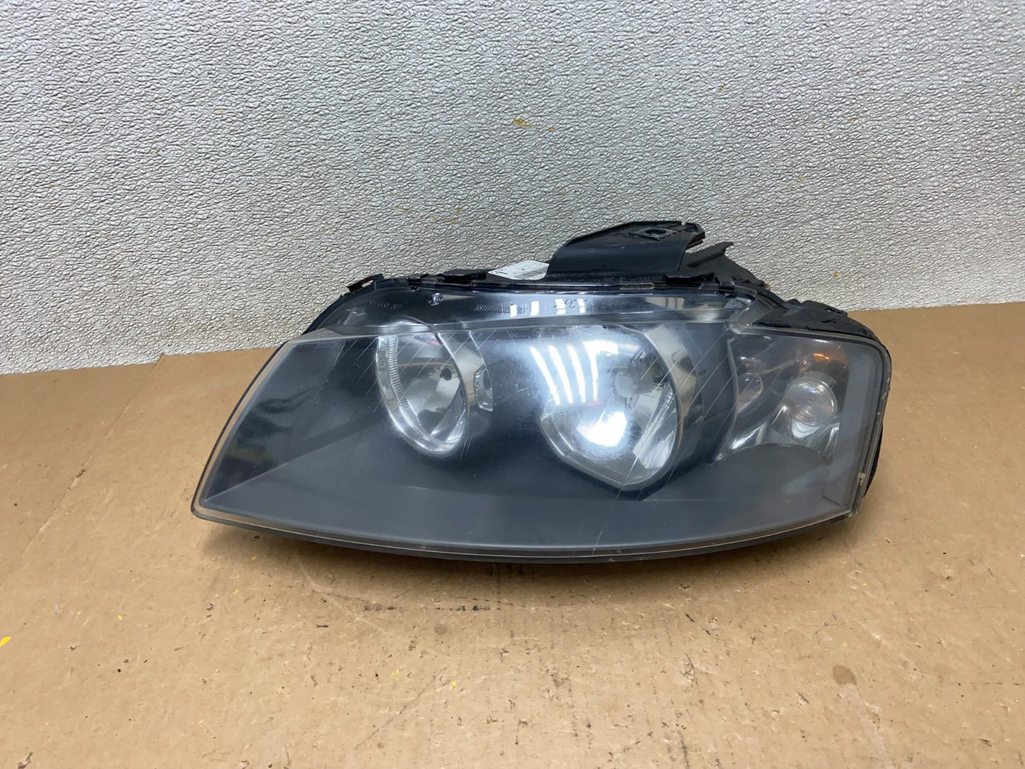 2005 to 2008 Audi A3 Left Driver LH Side Halogen Headlight OEM Z7005 DW0