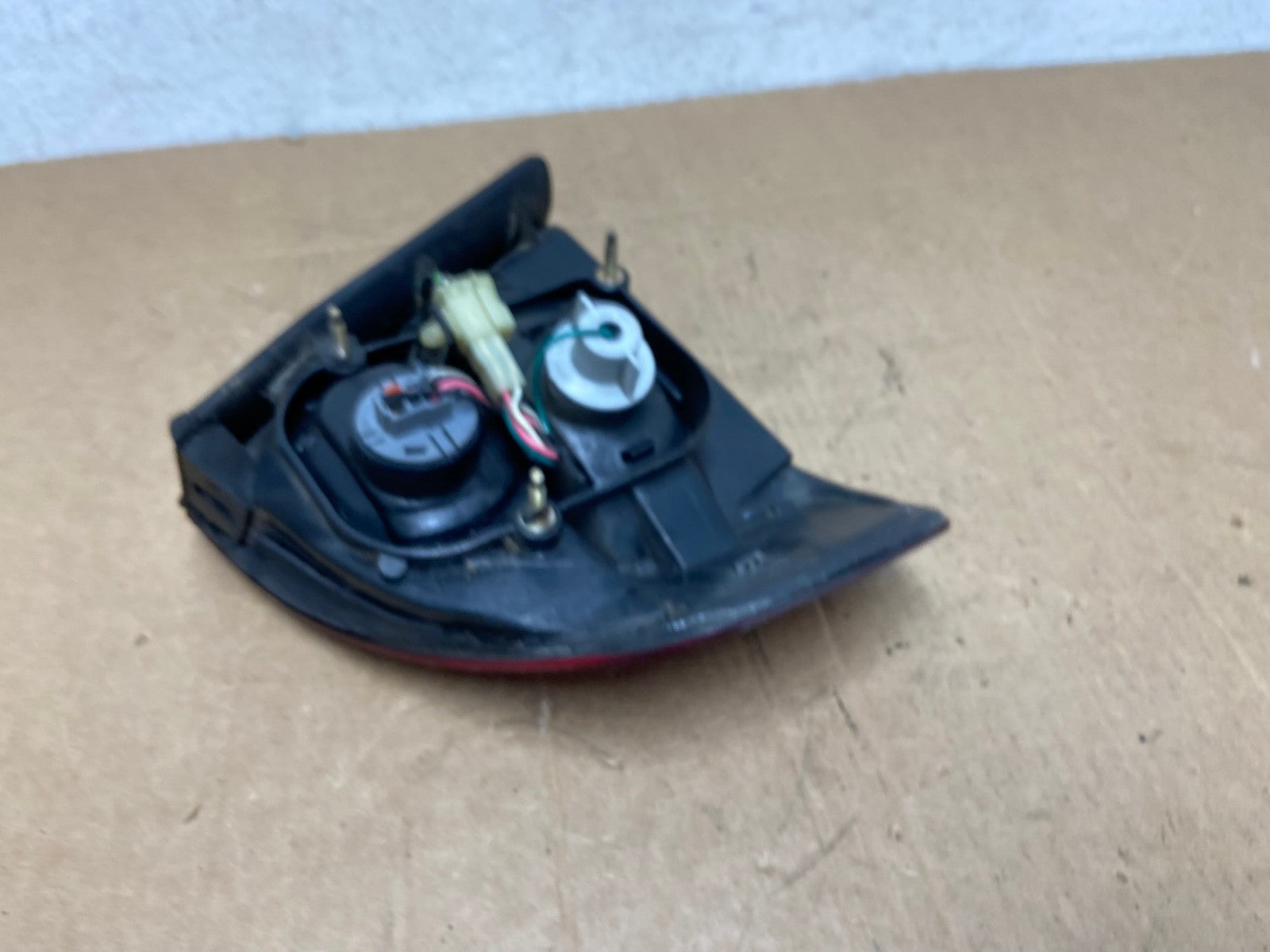 2000 to 2004 Subaru Legacy Right Passenger Rh Side Tail Light AD6178 LK5