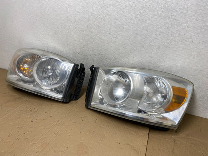2006 to 2008 Dodge Ram Left+Right Side Set Halogen Headlights AE9230 DW2