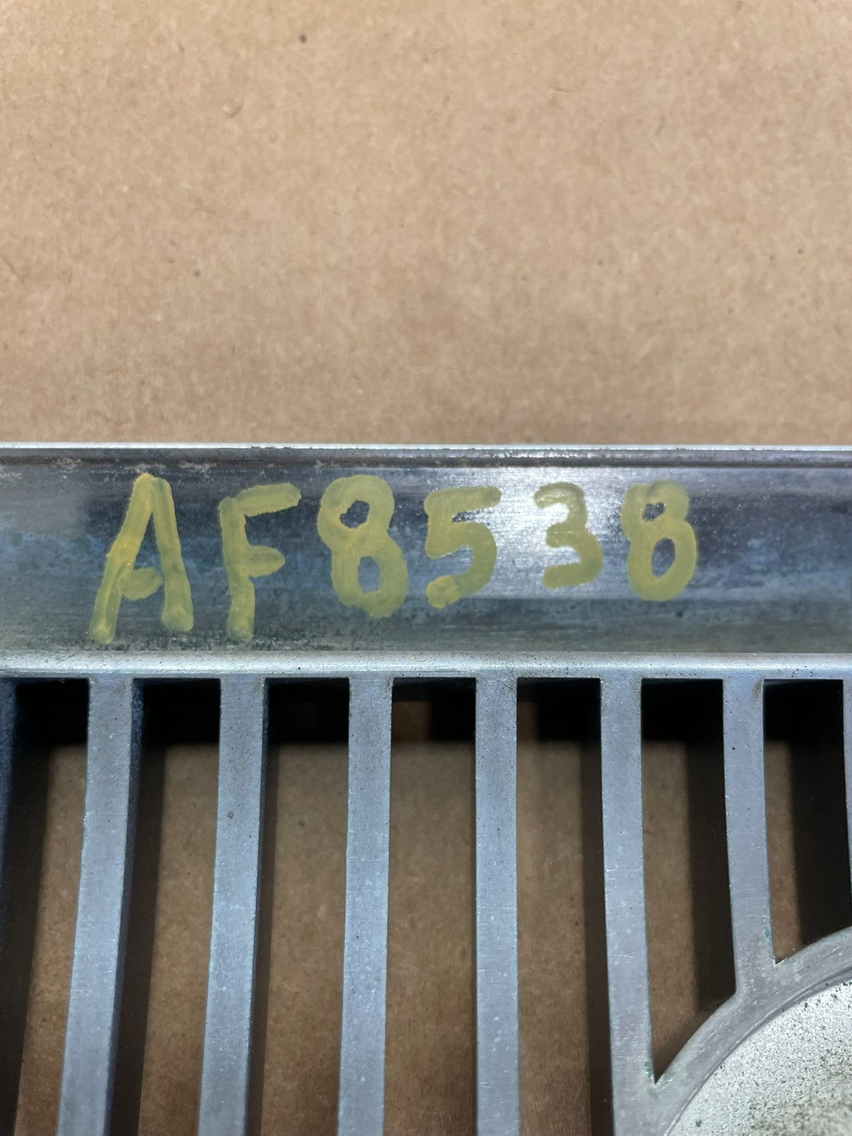 2003 to 2005 Buick Century Front Upper Grill Grille af8538 DG5