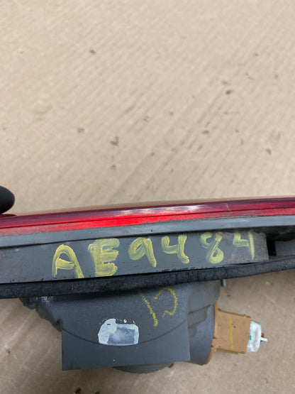 2000-2001 Toyota Camry Tail Light Right Passenger Rh Side Inner AE9484 LK6