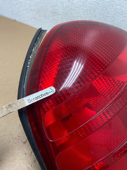 1998-2003 Ford Crown Victoria Left Driver Lh Side Tail Light AD8057 LK3