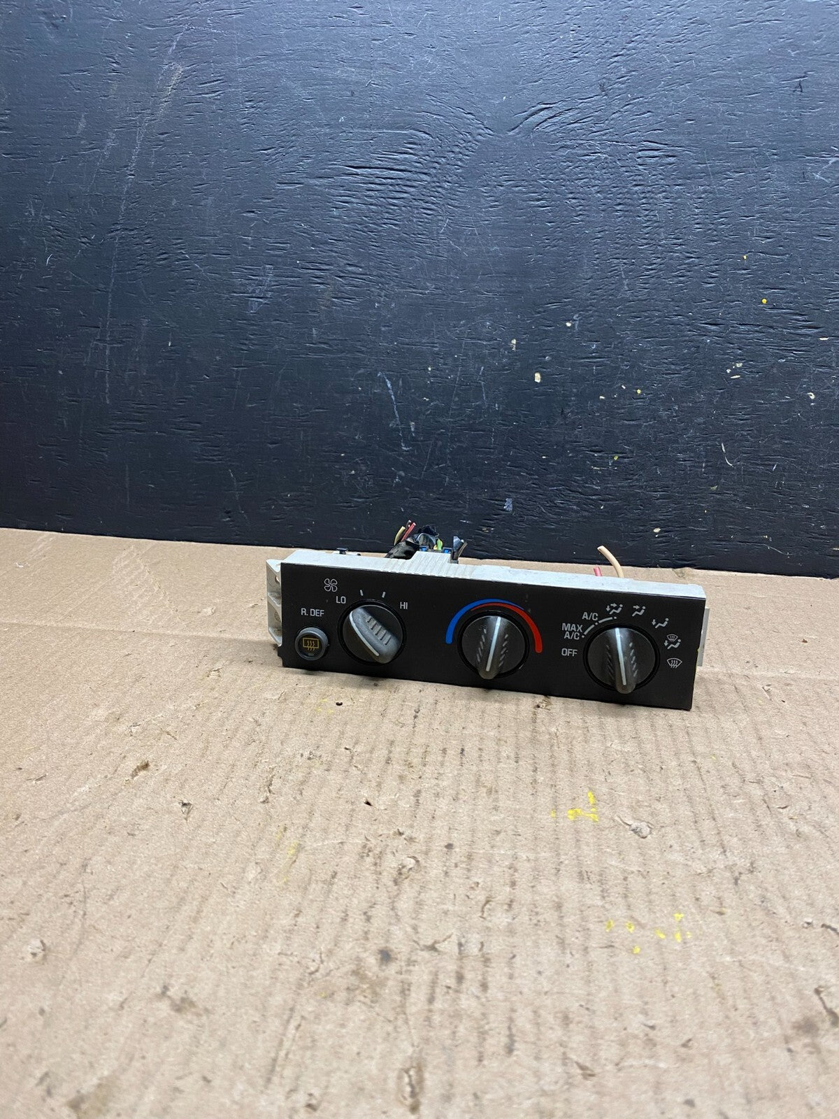 2001 - 2007 GMC Chevrolet Express 1500 Climate Control A/C M6539 DG0