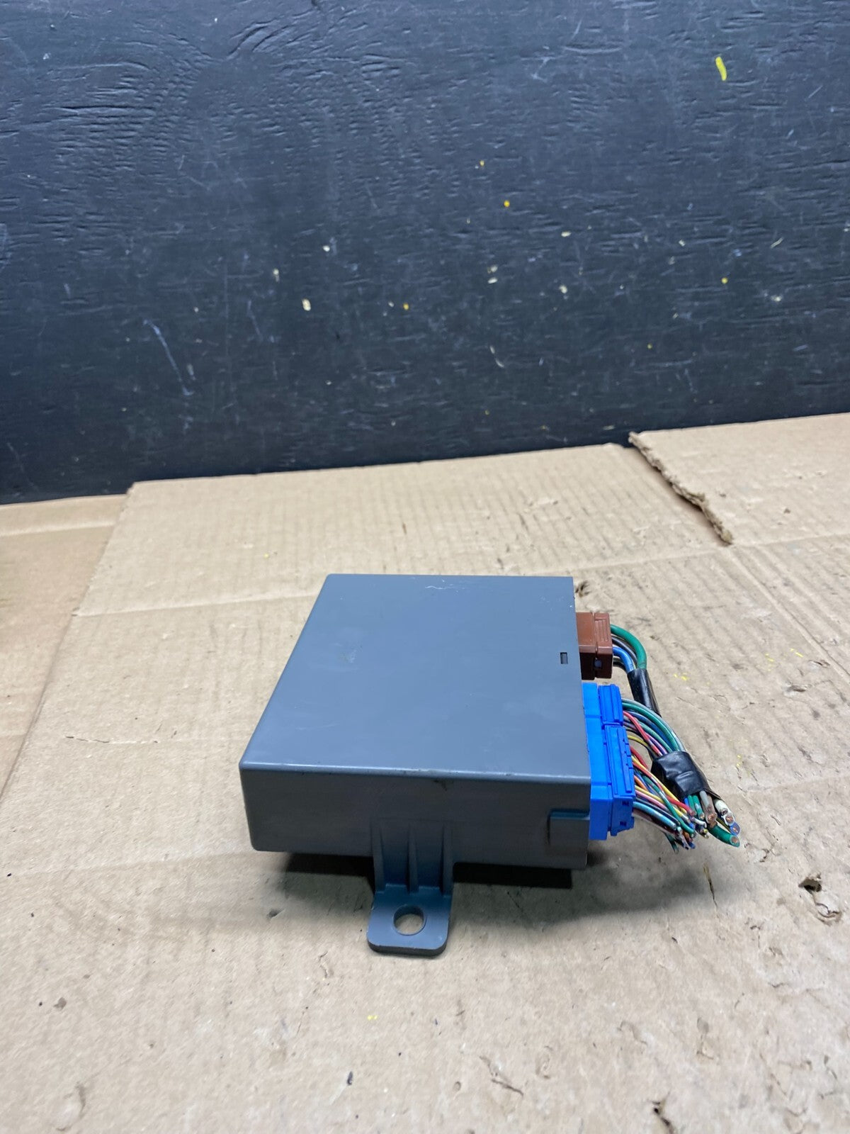 2005 - 2007 Honda Odyssey Rear Left Driver Sliding Door Module L5527 DG5