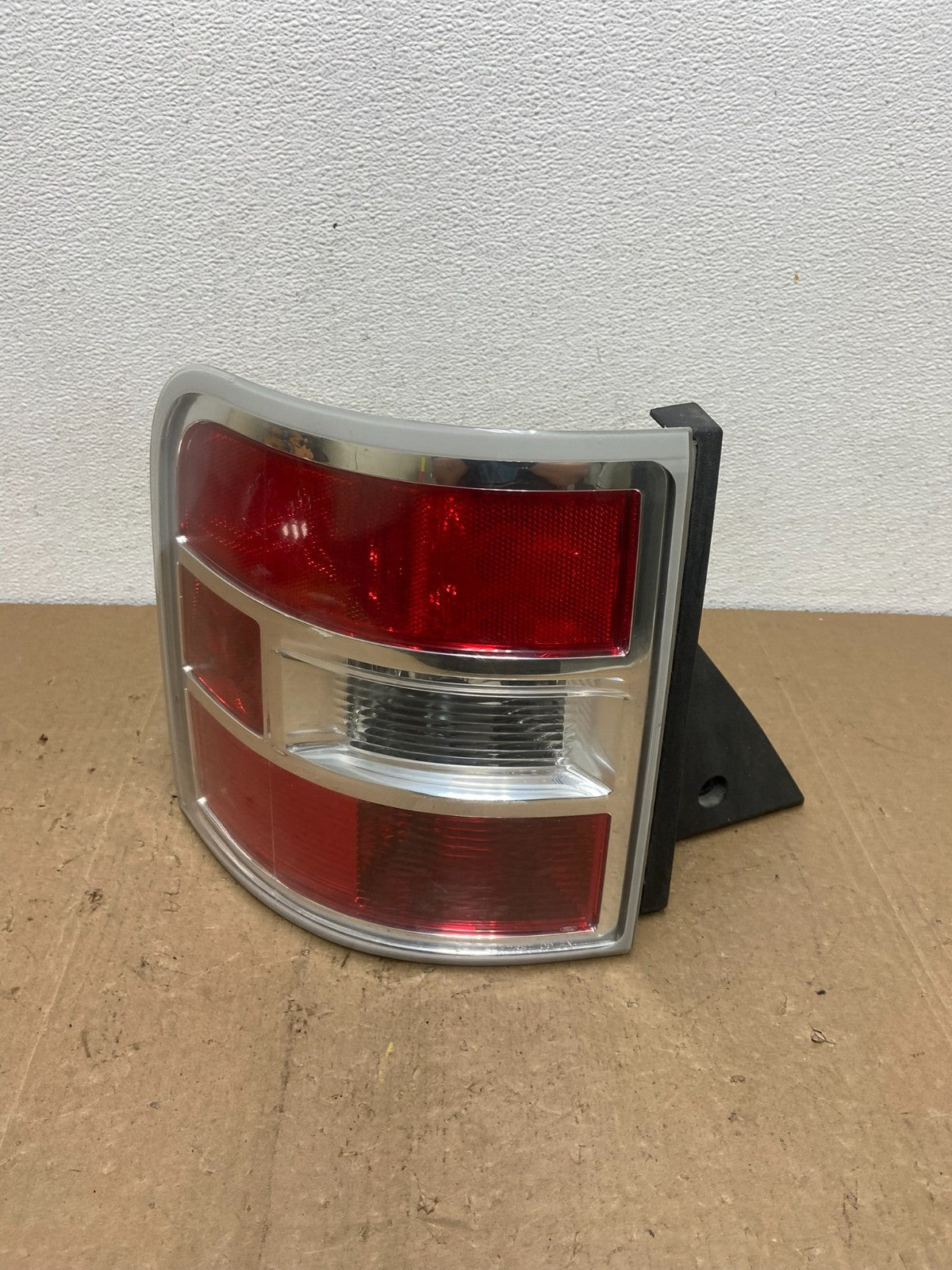 2009 to 2011 Ford Flex Left Driver LH Side Tail light AC5942 LK0