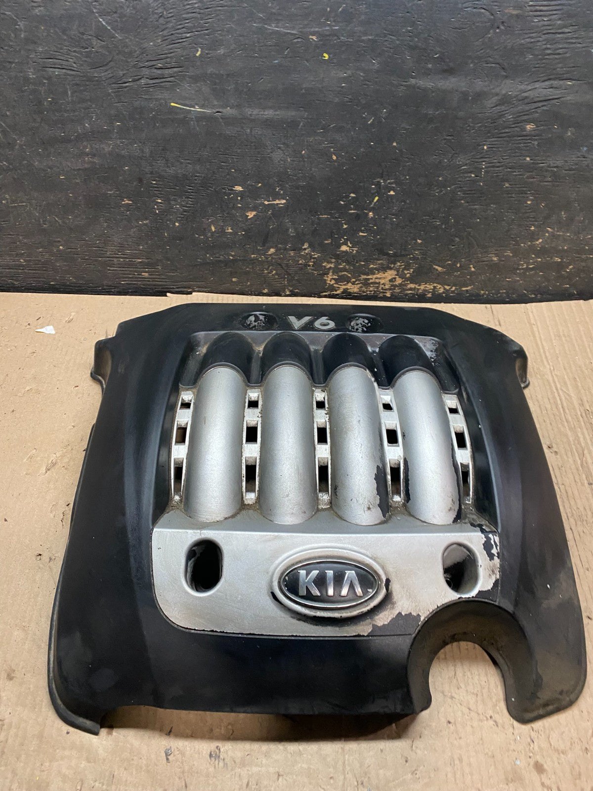 2005 to 2009 Kia Sportage Engine Motor Cover V3990 DG0