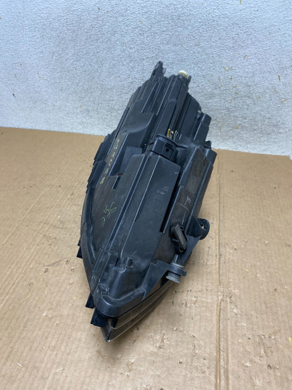 2011 to 2014 Volkswagen Jetta Left Driver LH Headlight Halogen AI5458 DW6