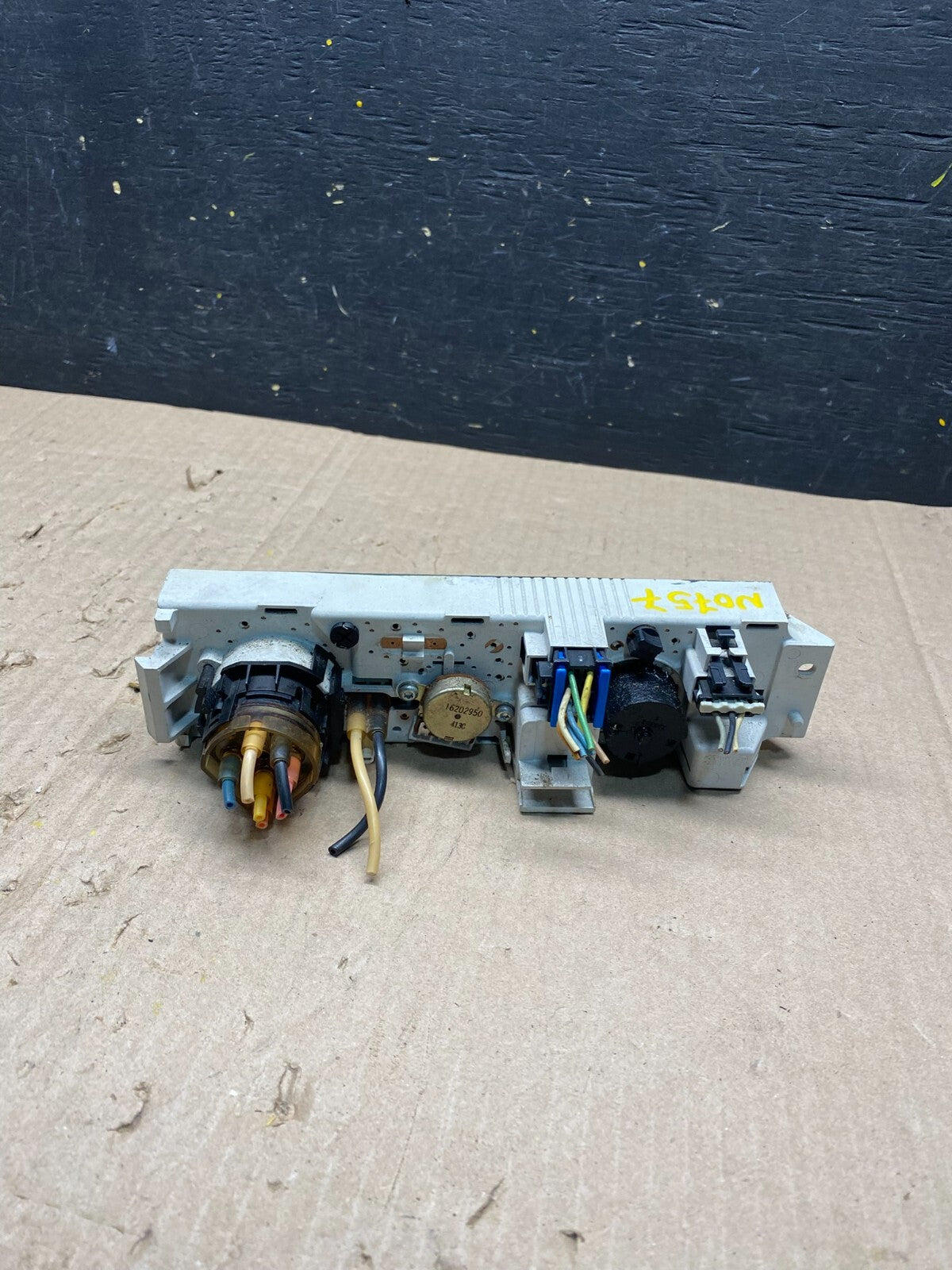 2001 - 2007 GMC Chevrolet Express 1500 Climate Control A/C N0757 DG4