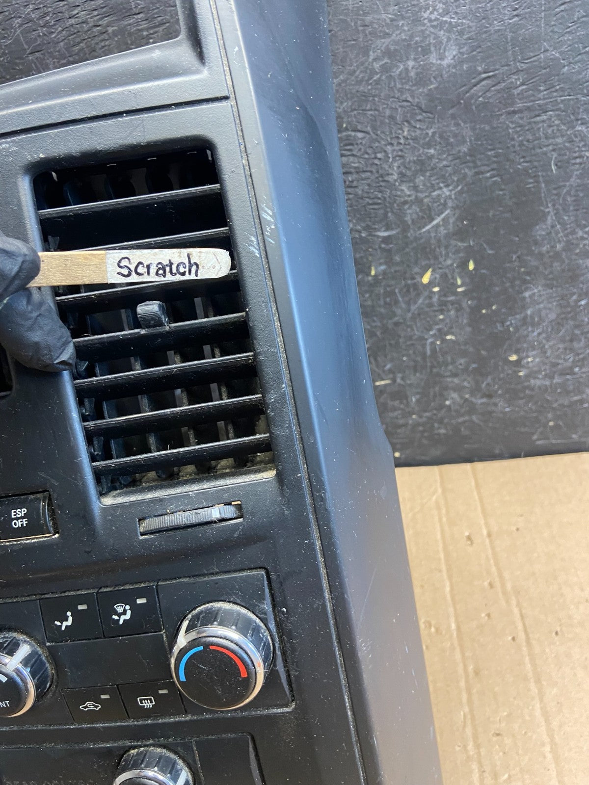 2008-2010 Chrysler Town Country Climate Control Panel Center Dash Trim AE3964 DG4