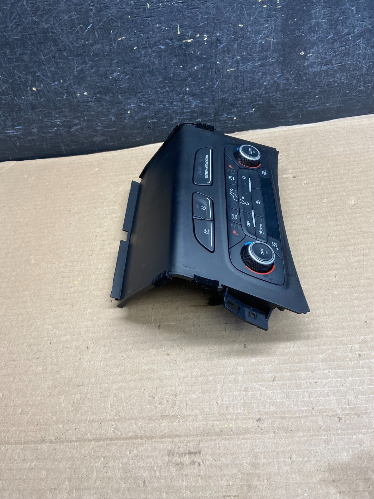 2017 2018 2019 Ford Escape Ac Heater Climate Control Temperature AH1446 DG2