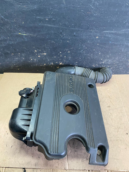 2007-2009 Suzuki SX4 2.0 Air Cleaner Intake Filter Box w/ MAF Sensor V2955 DG3