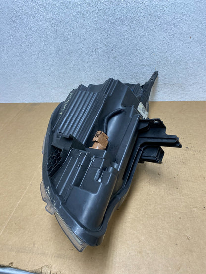 2015 to 2019 Nissan Versa Headlight Left Driver Lh Side AE3031 DW5