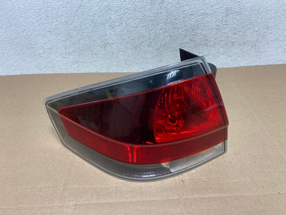 2008 2009 2010 2011 Ford Focus Sedan Left Driver Lh Side Tail Light AE4873 LK0