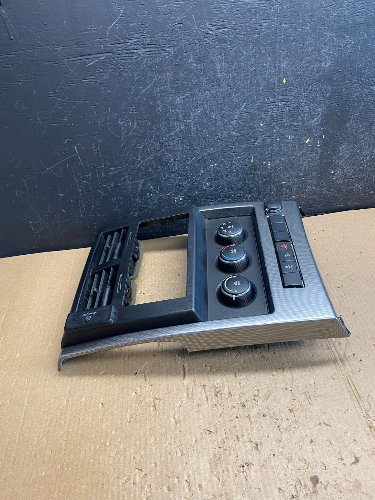 2008 to 2012 Jeep Liberty Dash Climate Temperature Control Radio Bezel AE4177 DG1