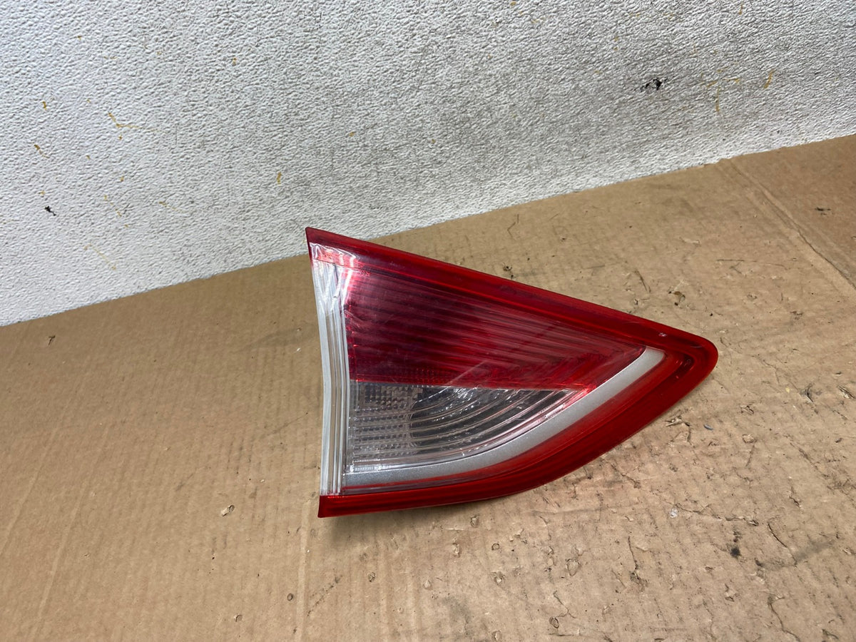 2013 to 2016 Ford Escape Left Driver LH Side Inner Tail Light AI5640 LK0