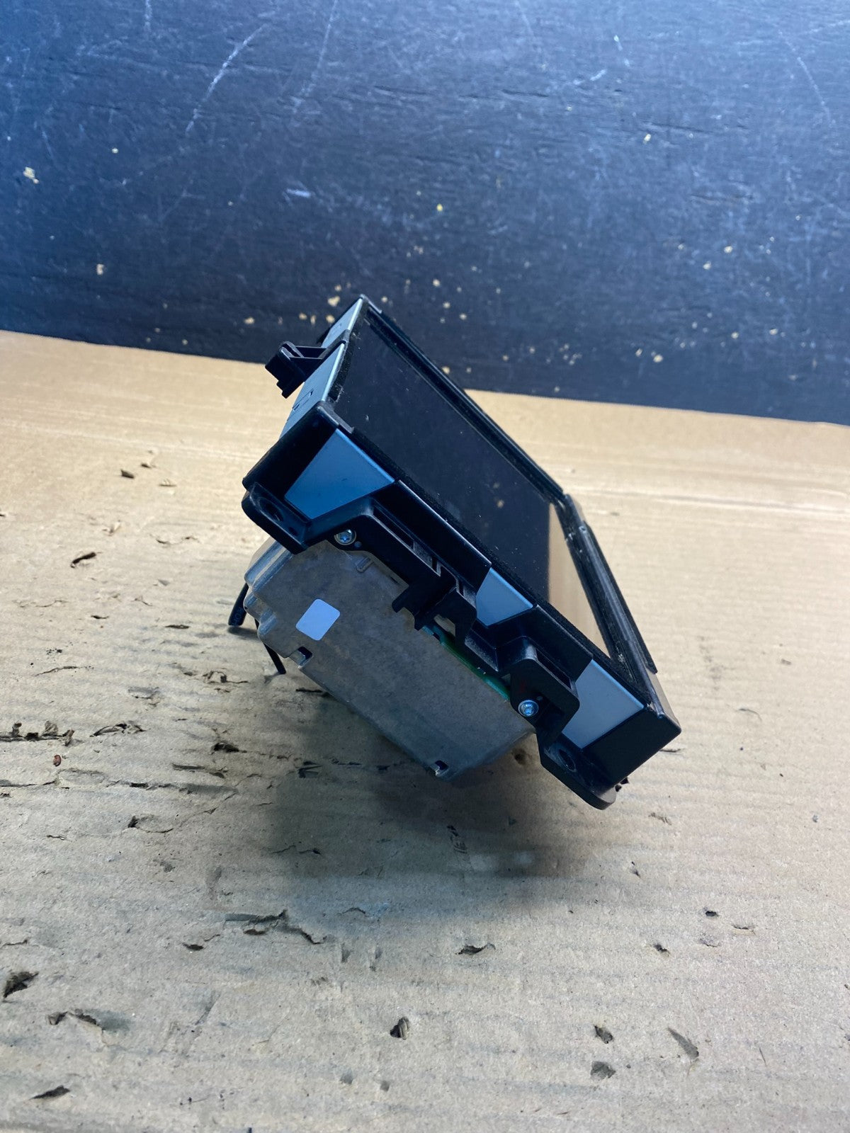 2017 to 2020 Jeep Cherokee Media Satellite Radio Screen Display AA3190 DG4