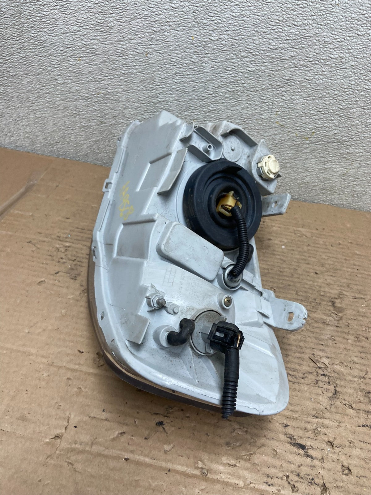 2007 - 2011 Chevrolet Aveo Ntbk Right Passenger Headlight Halogen AA9568 DG6