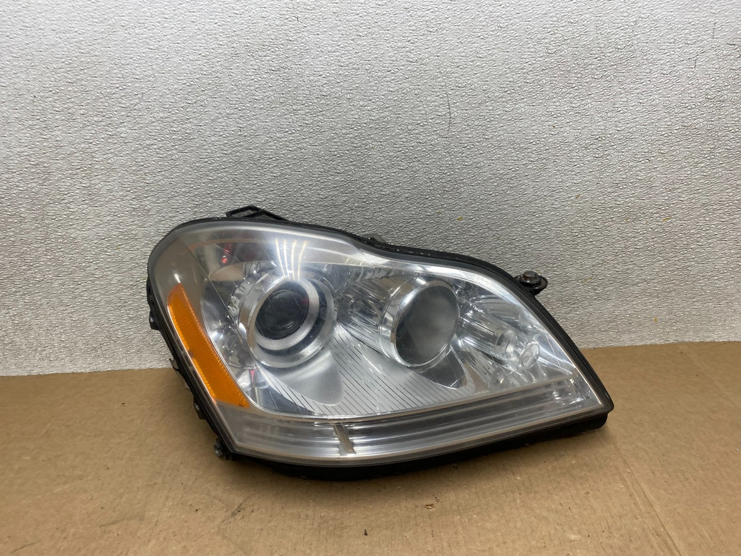 2007 to 2009 Mercedes GL-Class GL450 Right Passenger Headlight Oem W8450 DW0