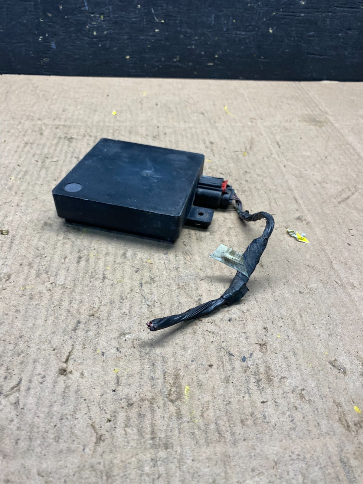 2013 to 2018 Ford Lincoln Rear Radar Blind Spot Module R8419 DG4