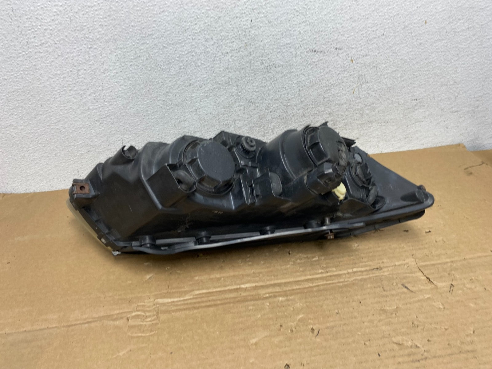2006 to 2008 Hyundai Sonata Left Driver LH Side Headlight Halogen AD3960 DW4
