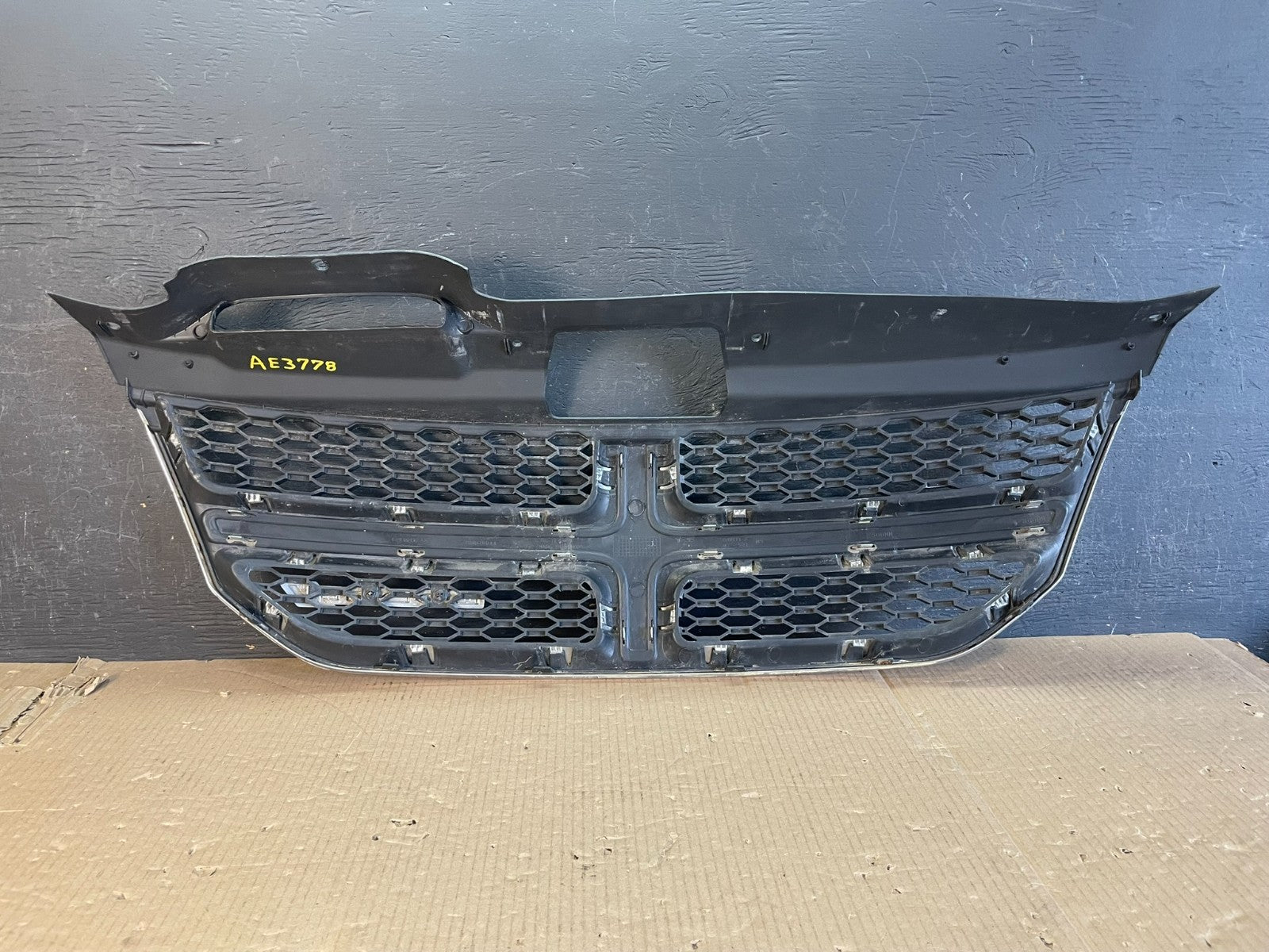2011 to 2018 Dodge Journey Front Upper Chrome Grill Grille AE3778 DG3