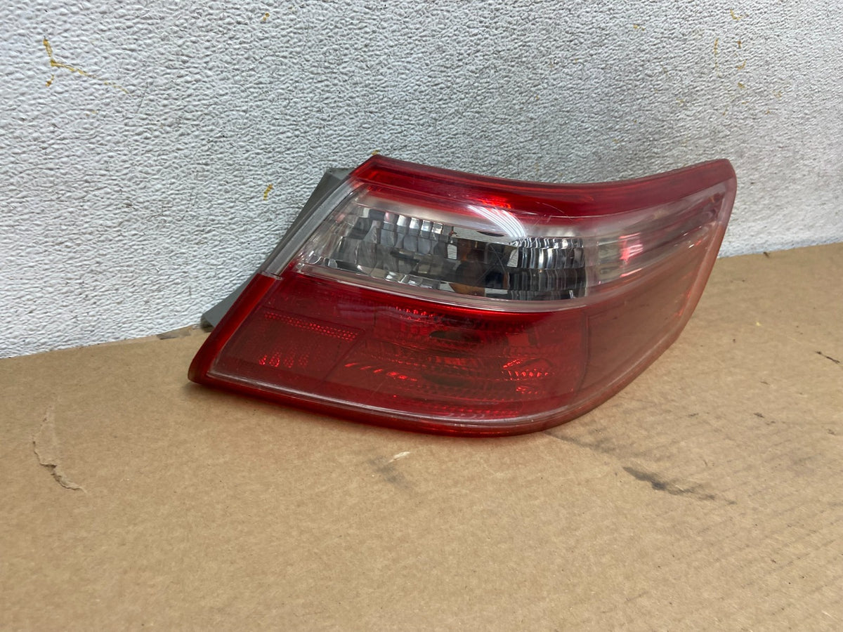 2007 2008 2009 Toyota Camry Right Passenger Side Tail Light AH4466 DW1