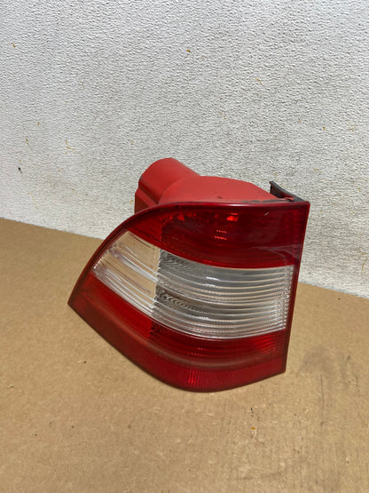 2002-2005 Mercedes ML350 ML-Class Left Driver Lh Side Tail Light AI2634 LK0