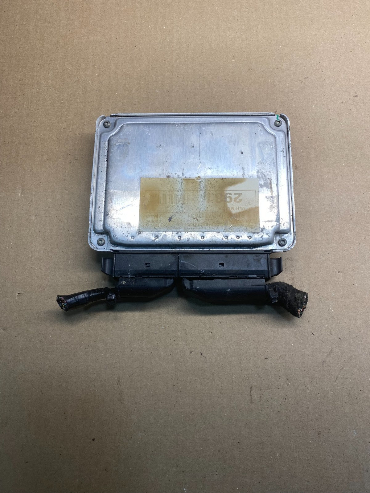 2004 - 2005  Volkswagen Jetta 2.0L Engine Computer Ecu Pcm Ecm Pcu Oem AC0574 DG1