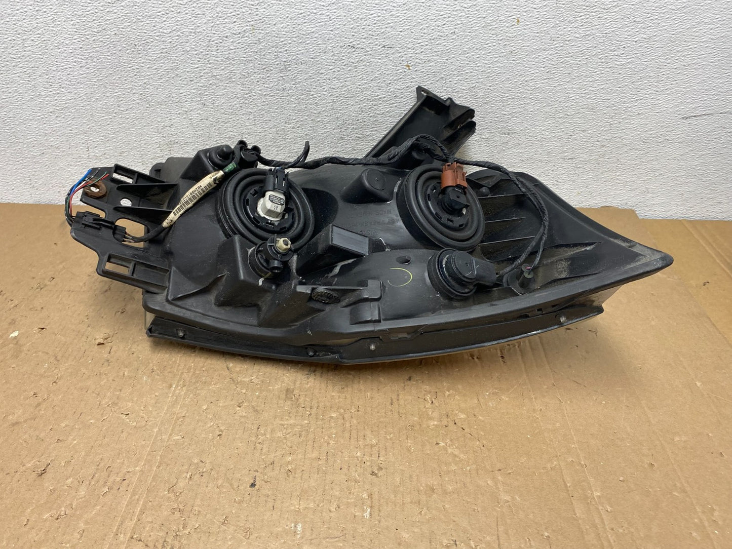 2008 - 2015 Nissan Armada Left Driver LH Headlight Halogen AD8218 DW5