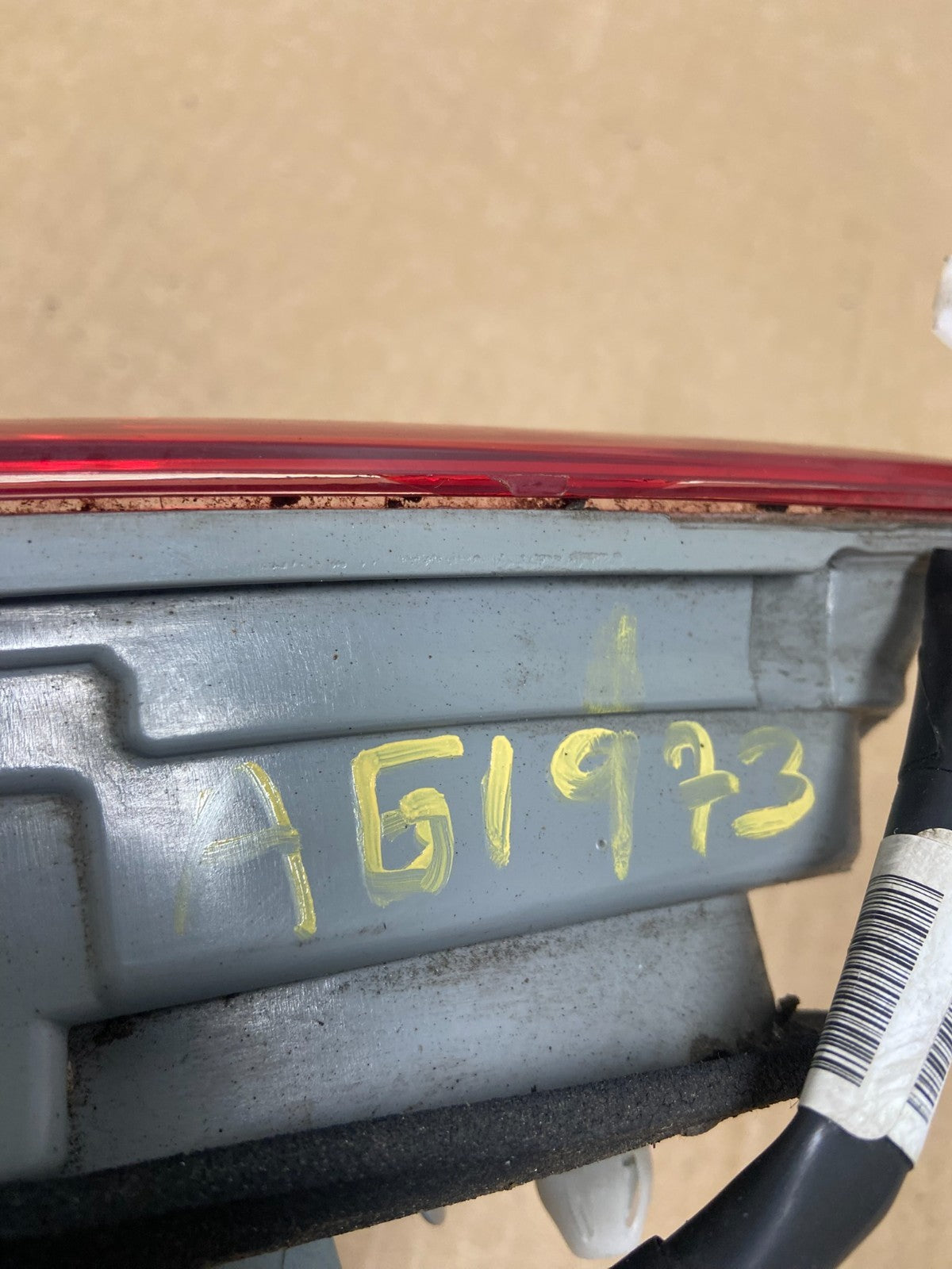 2010 - 2011 Toyota Camry Right Passenger RH Side Inner Tail Light AG1973 DW6